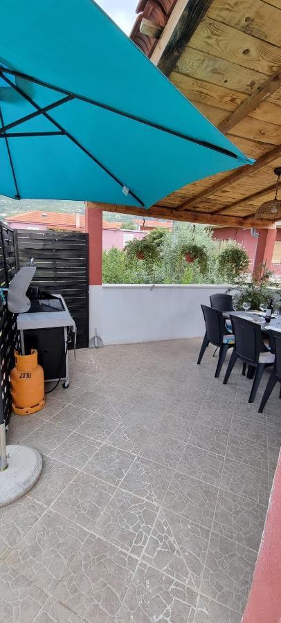 Luxurious Three Bedrooms Apartment With Two Terraces Kaštela Exteriör bild